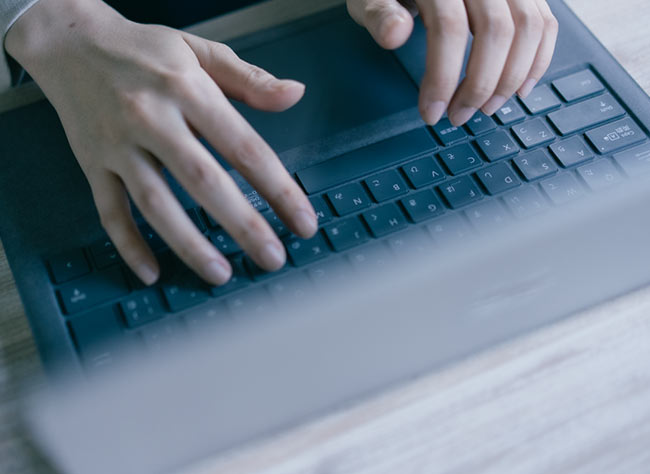 正木 菜美さんの仕事風景