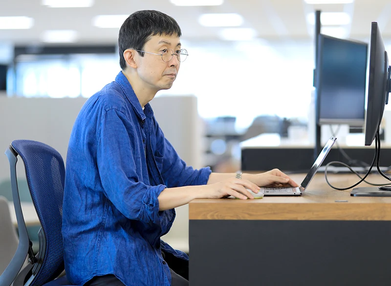 高崎 渉さんの仕事風景